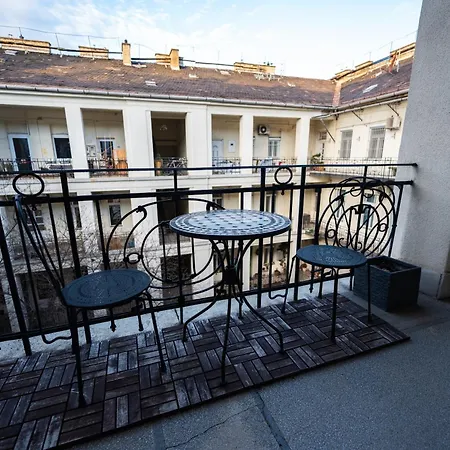 Buda's Hidden Heaven 2 Apartment Budapest